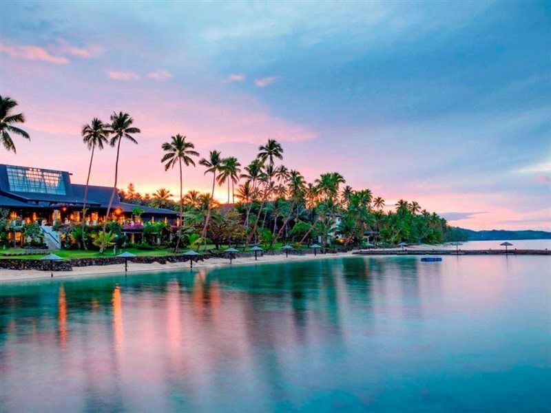 منتجع ذا وارويك فيجي كوروليفو المظهر الخارجي الصورة Sunset at the Four Seasons Resort