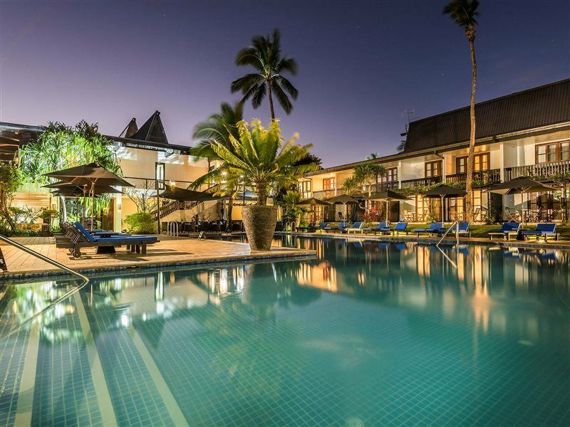 منتجع ذا وارويك فيجي كوروليفو المظهر الخارجي الصورة The pool at the hotel