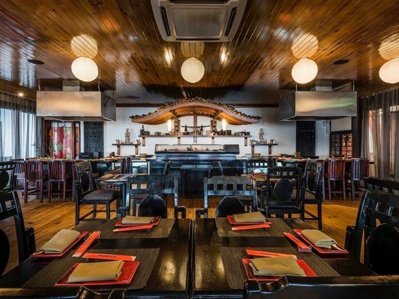 منتجع ذا وارويك فيجي كوروليفو المظهر الخارجي الصورة Interior of the restaurant